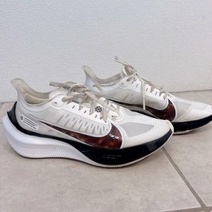 Nike Zoom Gravity sneaker